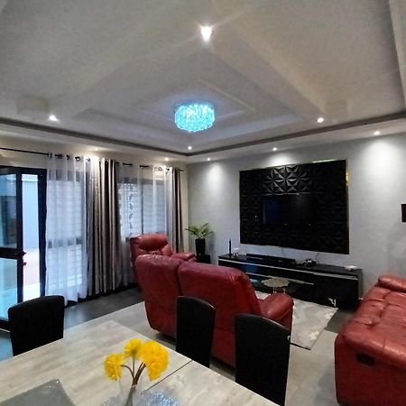 Yaoundé Residence Deluxe מראה חיצוני תמונה